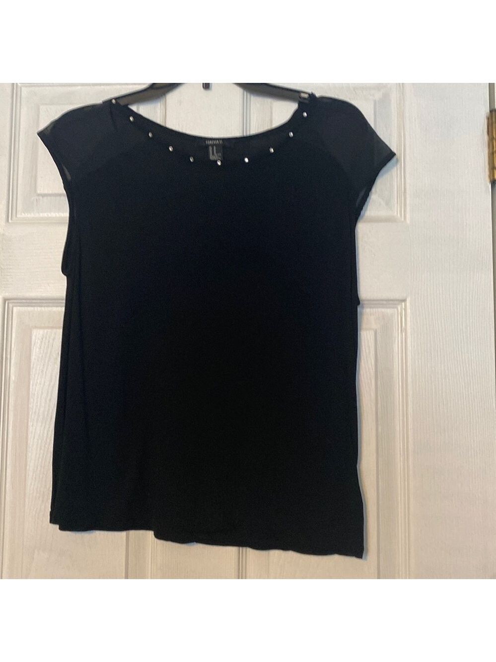 Forever 21 womens top; size medium